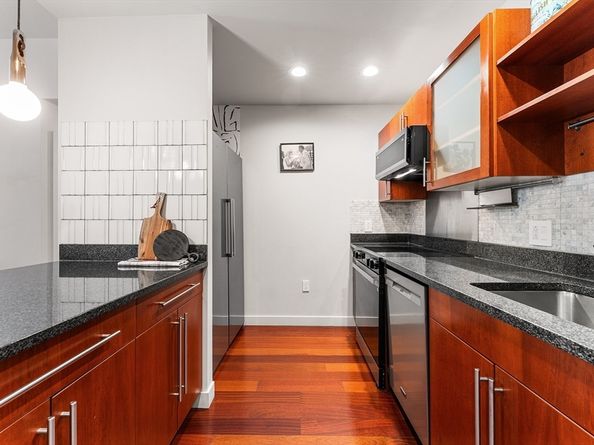 17 Otis St 105, Cambridge MA 02141