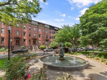 25 Worcester Square