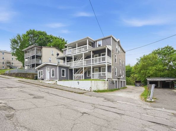 88 Cross St, Southbridge MA 01550
