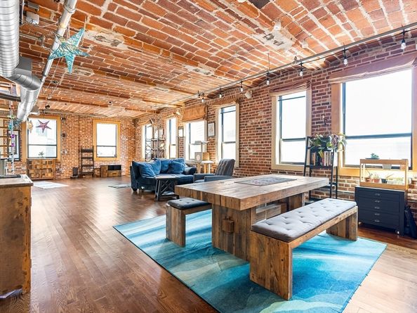 121-123 Beach St 801, Boston MA 02111