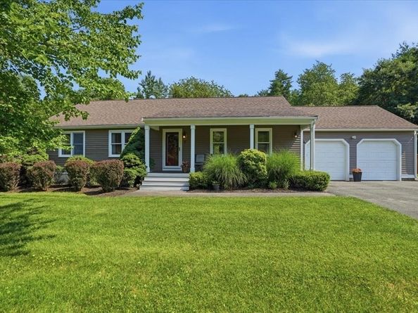 1 Hawthorne St, Lakeville MA 02347