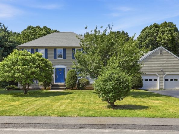 4 Oneida Place, Hudson MA 01749