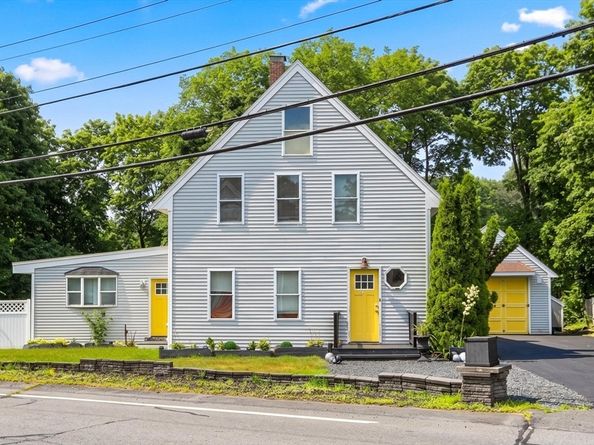 73 Wareham St, Middleboro MA 02346
