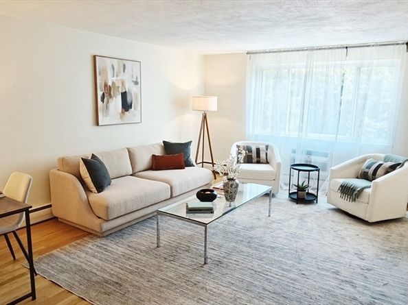 197 Kent St 35, Brookline MA 02446
