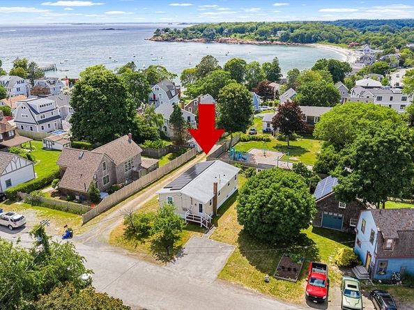 5 Field Rd, Gloucester MA 01930