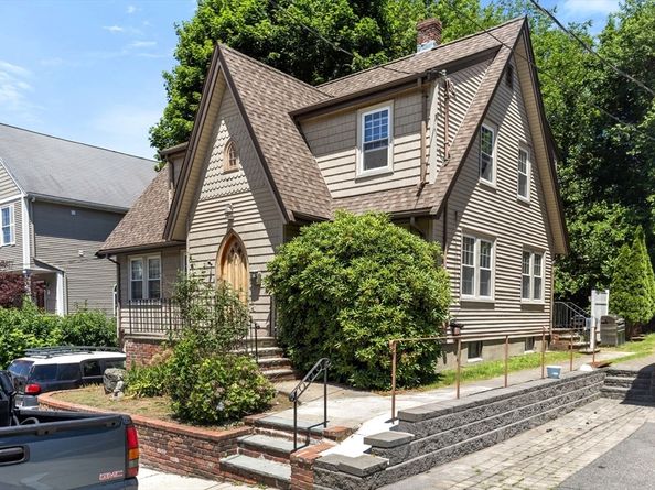 10 Hardwick, Boston MA 02135