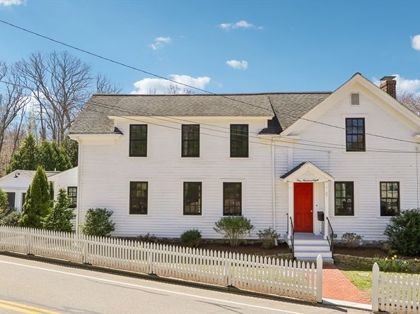 108 Kendall St, Walpole MA 02081