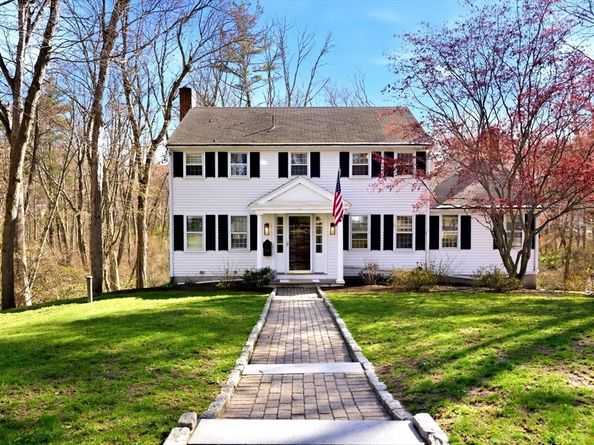 14 Minuteman Road, Hingham MA 02043