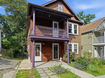 16-18 Logan St