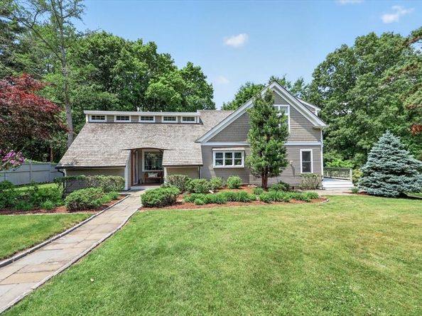 136 South Pleasant, Hingham MA 02043