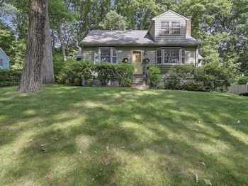 24 Hunting Avenue