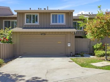 22890 Cricket Hill Road