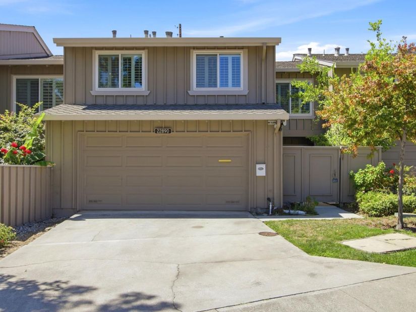 22890 Cricket Hill Road, Cupertino CA 95014