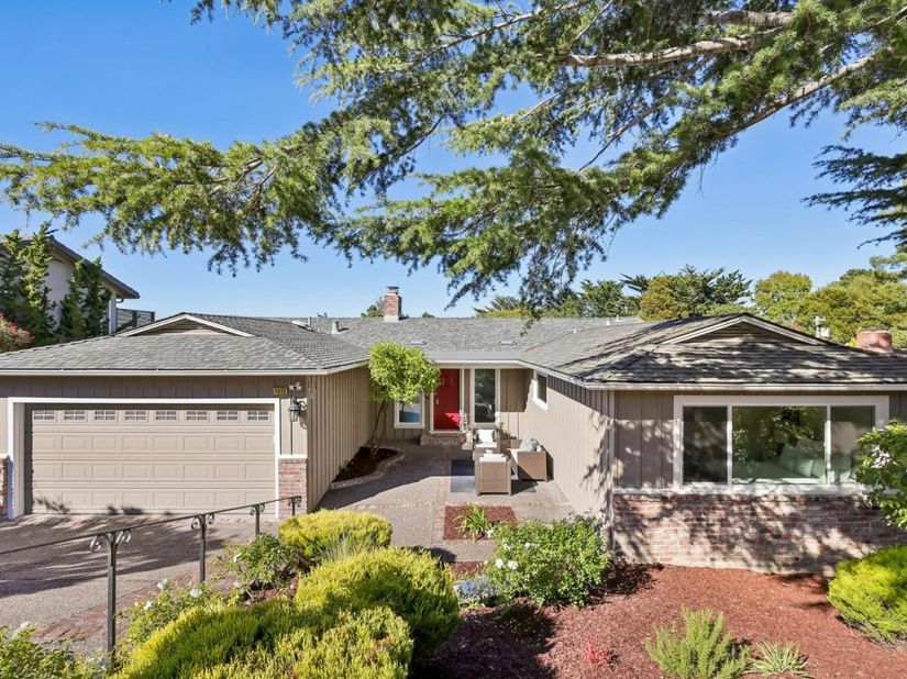 1512 Alturas Drive, Burlingame CA 94010