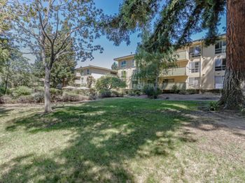 1033 Crestview Drive