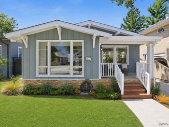 107 Grand Boulevard