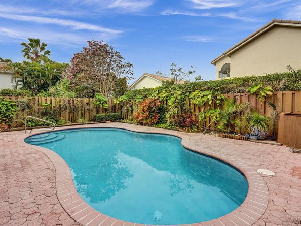 6675 NW 25th Way, Boca Raton FL 33496