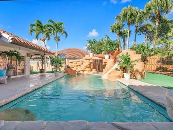 2900 NW 25th Way