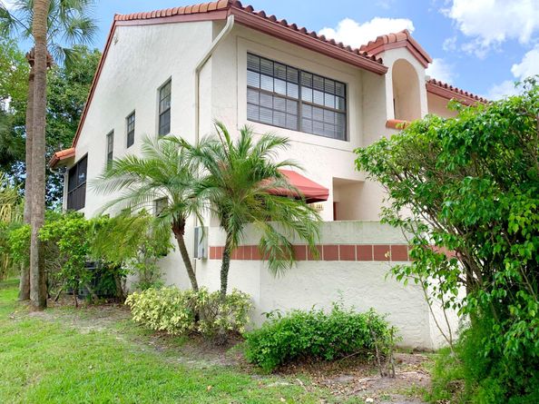 101 Liberty Court, Deerfield Beach FL 33442