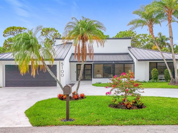 5100 Pineview Cir, Delray Beach FL 33445