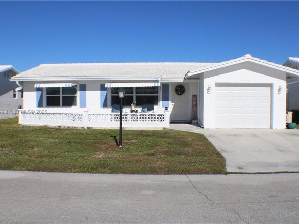 1511 Alfred Drive, Boynton Beach FL 33426