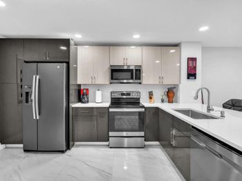 2221 Cypress Island Dr