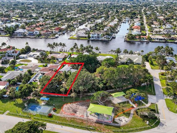 460 SE 18th Avenue, Deerfield Beach FL 33441