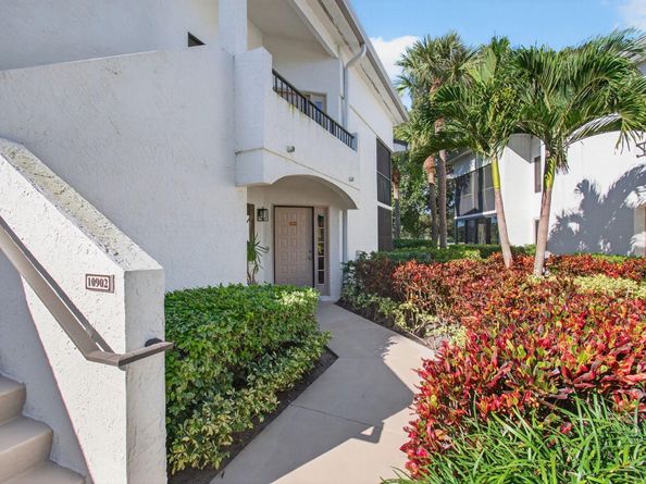 15321 Strathearn Drive 10902, Delray Beach FL 33446