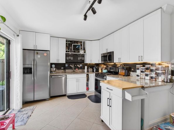 2140 White Pine Circle A, Greenacres FL 33415