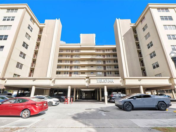 1811 Jefferson St 708, Hollywood FL 33020