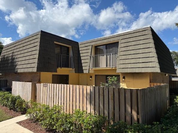 3202 32nd Way, West Palm Beach FL 33407