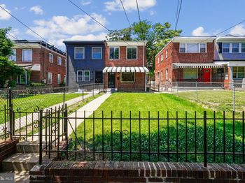 1621 Fort Dupont Street SE