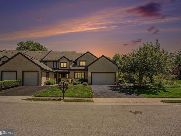 944 Hedgerow Court, Blue Bell PA 19422