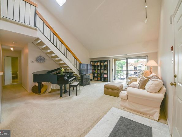 72303 Delaire Landing Road 303, Philadelphia PA 19114