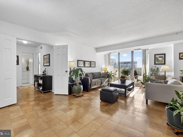 4601 N Park Avenue 1401A, Chevy Chase MD 20815