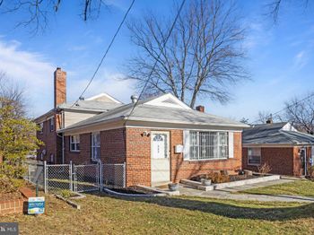 123 Walnut Street NW