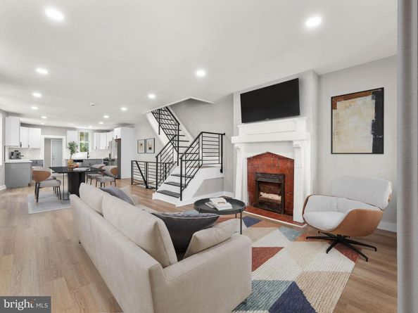 228 W Seymour Street, Philadelphia PA 19144