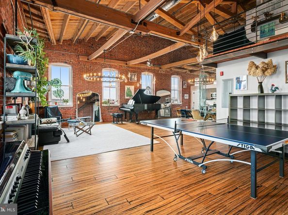 2551 Trenton Avenue 401, Philadelphia PA 19125