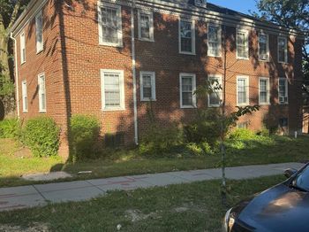 2711 Terrace Road SE