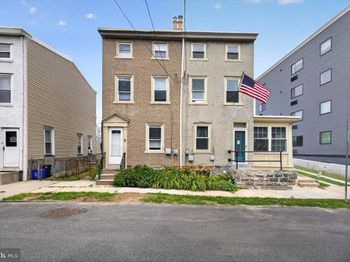 444 Lemonte Street