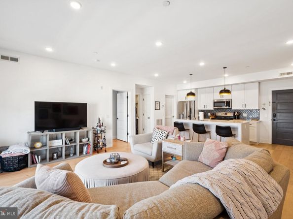 1232 N Front Street 4B, Philadelphia PA 19122