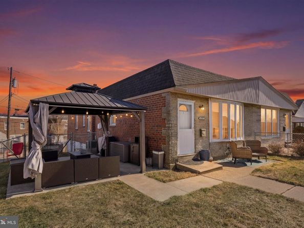 8557 Castor Avenue, Philadelphia PA 19152