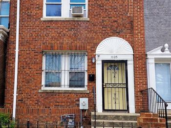 1105 Morse Street NE