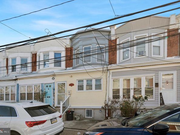 77 N Keystone Avenue, Upper Darby PA 19082