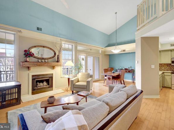 1334 Garden Wall Circle "E", Reston VA 20194