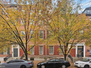 1029-33 Spruce Street