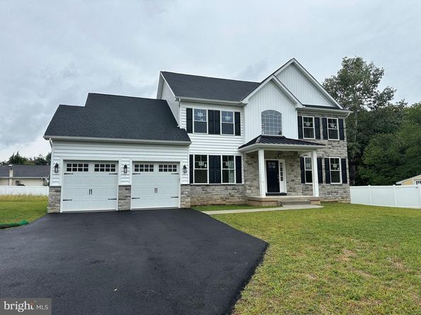 43 Davisville Road, Southampton PA 18966