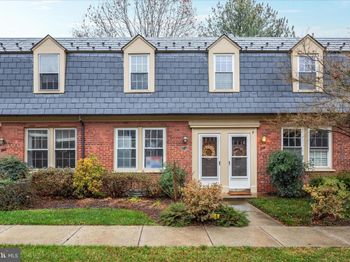 1021 S Barton Street