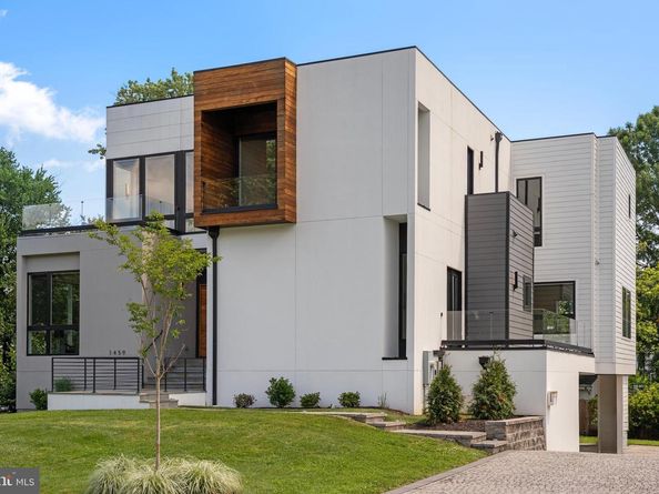 1459 Dewberry Court, Mclean VA 22101