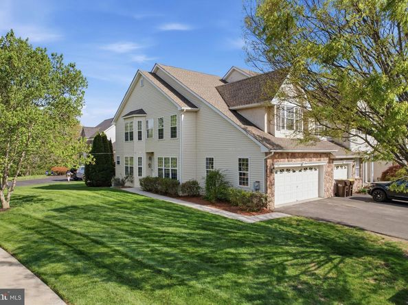 1402 Heron Way, Chalfont PA 18914